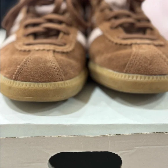 Adidas BRMD Brown Sneakers with Sandy Pink Stripes - Picture 4 of 12